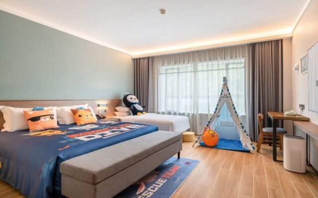 Rezen Select - Ningbo Railway Station, Tianyi Square