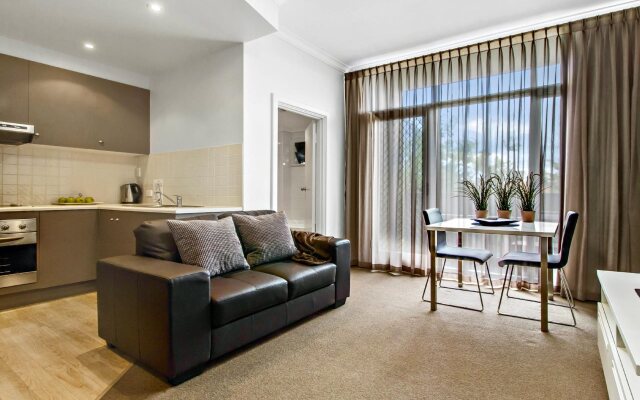Adelaide DressCircle Apartments - Ward St