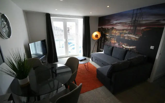Your Apartment Brunel Loft - No 1