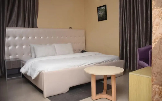 Lush Suites