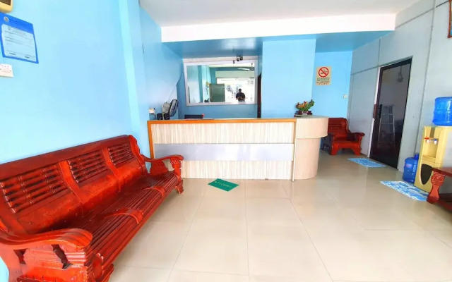 OYO 89737 Hotel Tishoa