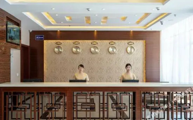 Yujia Hotel (Rongcheng Sakura Lake Sports Park)