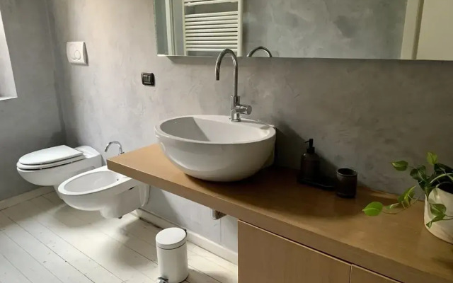 Lecco Center House
