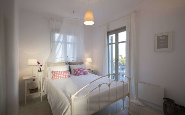 Dream Villa near Kid's Beach by VillaRentalsgr