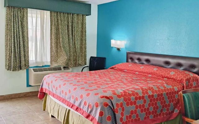Budget Inn By OYO Edinburg Hwy 281
