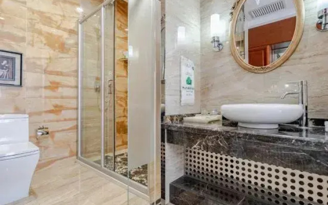 Hong Qiao Prince Hotel