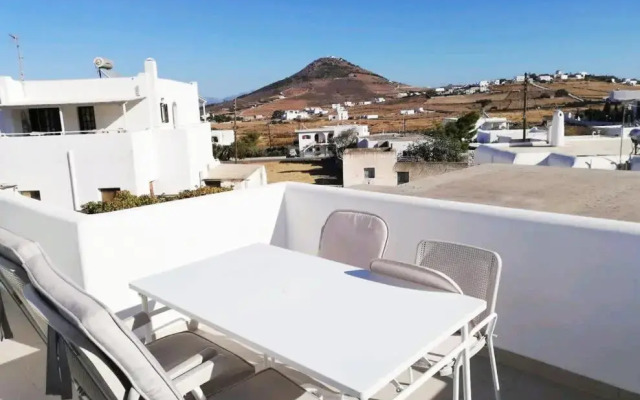 Aeriko Apartment in Paros