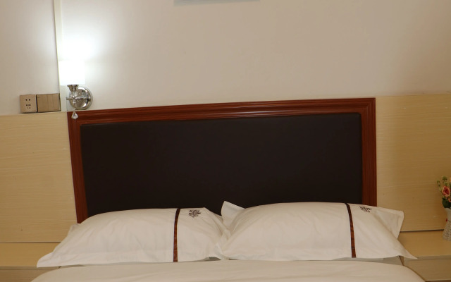 Shanhu Apartment