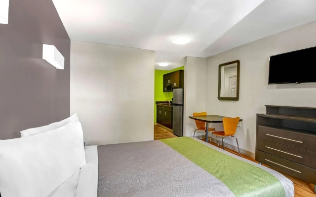 Studio 6 Atlanta, GA - Chamblee