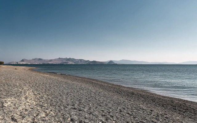 Theros All Suite Hotel - Adults Only