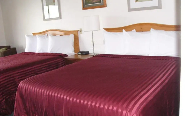 Oyster Bay Inn & Suites