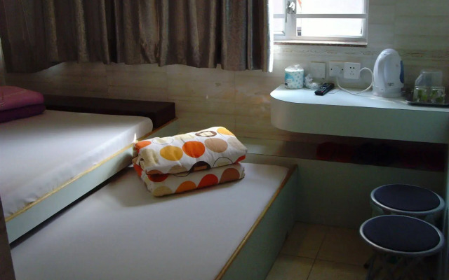 Yue Ka Hotel - 52-54 Argyle Street