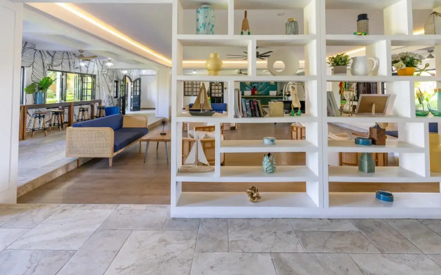 Travellers Beach Resort