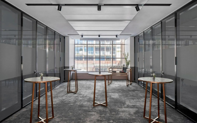 Courtyard By Marriott Melbourne Flagstaff Gardens