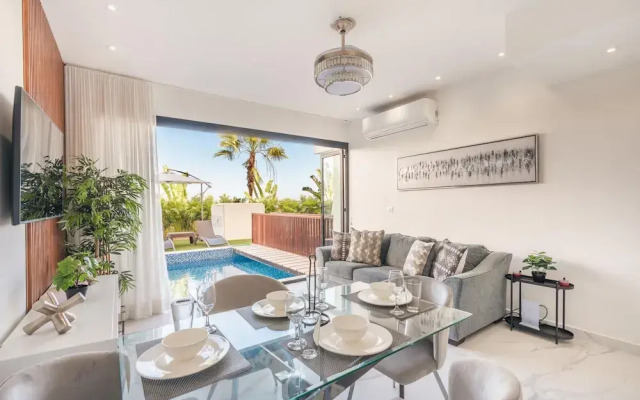 Apartment With Private Pool w 2br in cap Cana