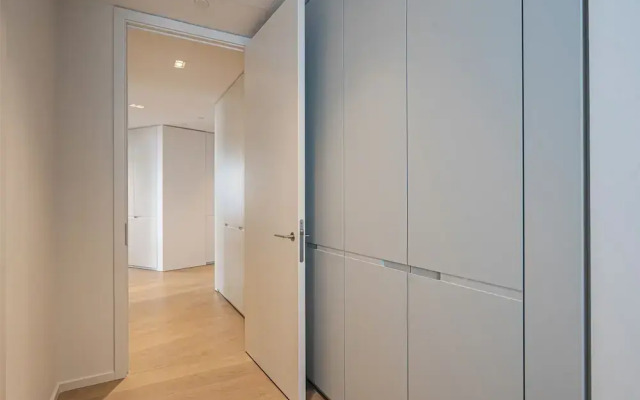 Spectacular Three-bedroom Apartment With City View