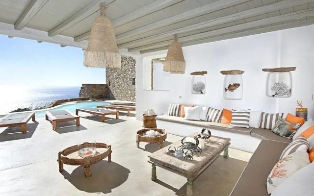 Magnolia in Mykonos With 4 Bedrooms and 4 5 Bathrooms