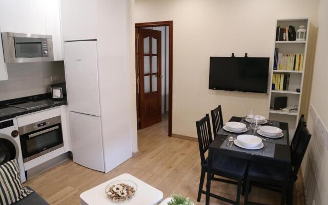 Plaza Constitucion 6 by Salamancavacacional