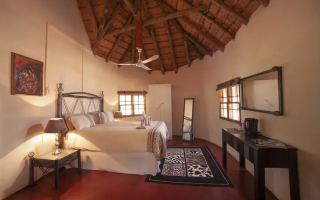 Wild Dogs Safari Lodge