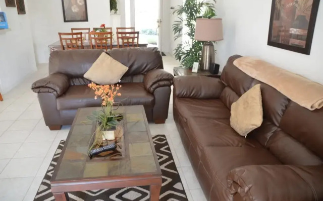 Kissimmee-Davenport Pool Homes by Hayes