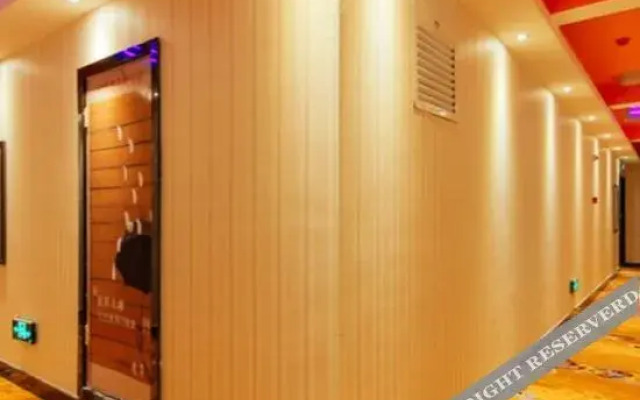 Yueyuan Fashion Hotel (Zhengzhou Longzihu University Town)