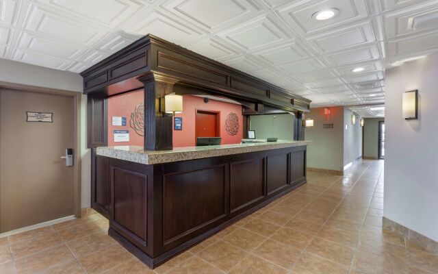 Best Western Plus Rose City Suites