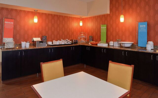 Hampton Inn Columbus-East