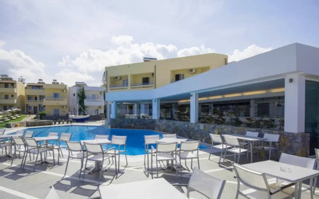 Hotel Sissi Bay And Wellness Club