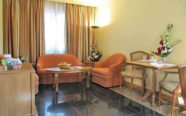 Hotel Ritz Plaza