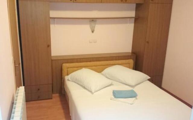 Apartments Lopar