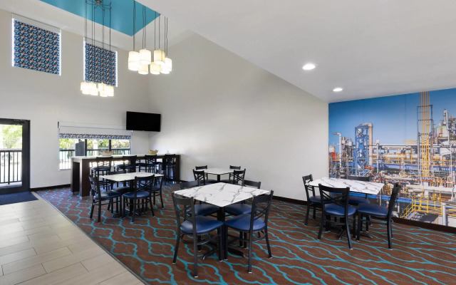 Baymont by Wyndham Moss Point