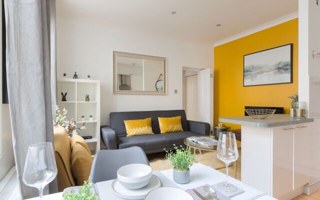 The Liverpool Street Collection