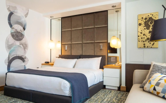 The Windsor Suites