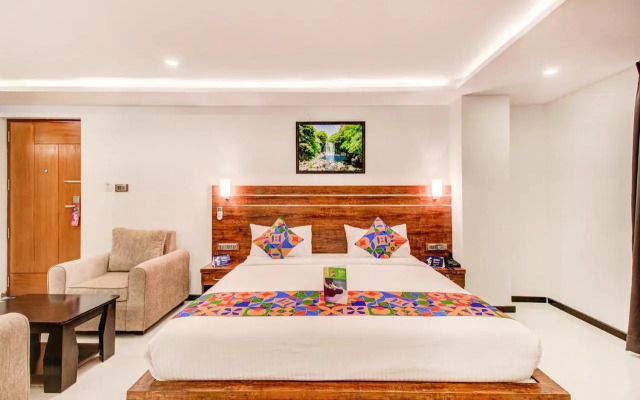 Fabhotel The Royal Suites