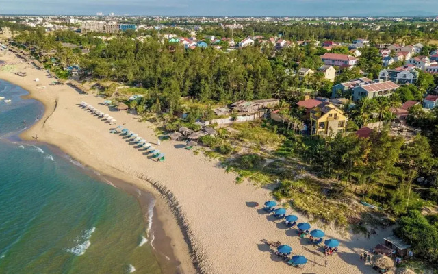 Ben House 3BR Oceanview An Bang Beach