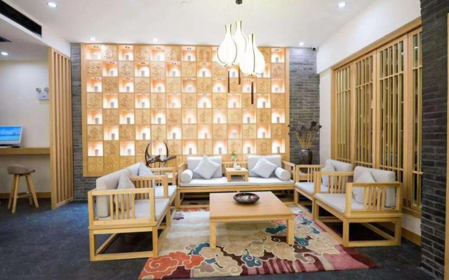 G Joyful · Meet Hotel (Nanping Pedestrian Street Jinma Biji Fang)