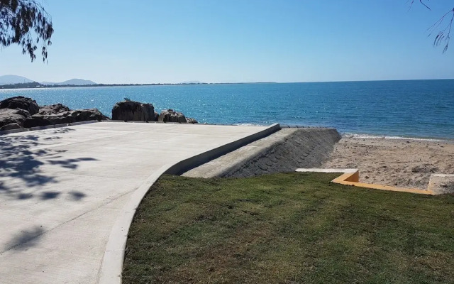 Horseshoe Bay Resort