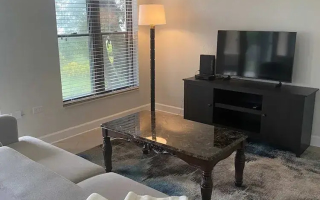 Oceanfront Condo on Seven Mile Beach
