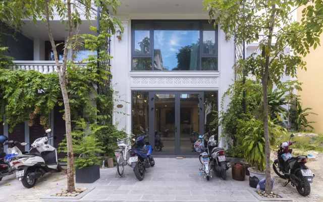 Sea Horse Beachstay Apartment Da Nang by Haviland