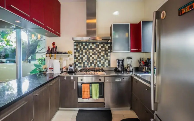 Meridian 302 3 Bedroom Condo