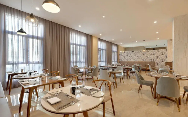 Protea Hotel by Marriott Lusaka International Airport