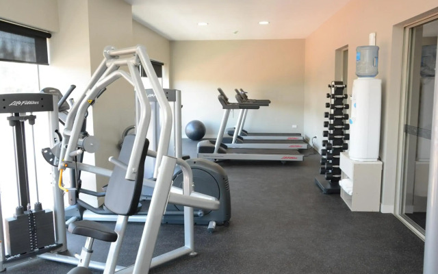 Ratsun Nadi Airport Apartment Hotel