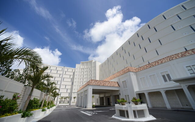 Hotel Monterey Okinawa Spa & Resort