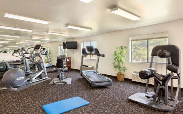 Travelodge by Wyndham Sharon Springs