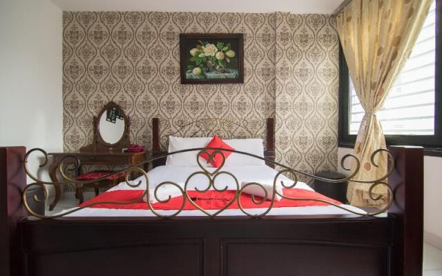 RedDoorz near Gia Dinh Church