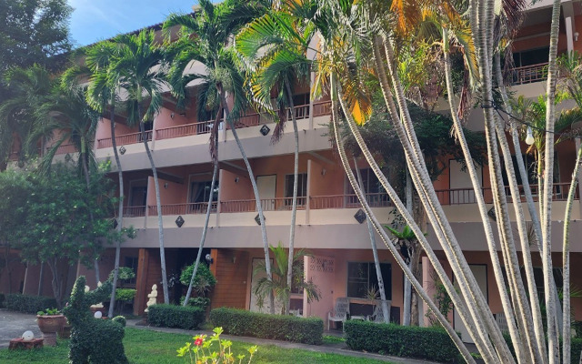 Safari Riviera Resort