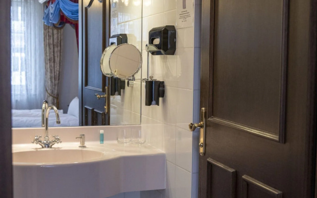 Kaiser Hotel Bregenz