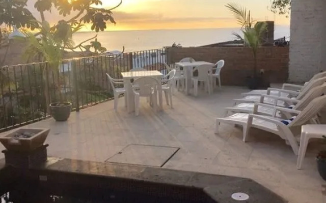 Casa Bella Vista (Adults Only)