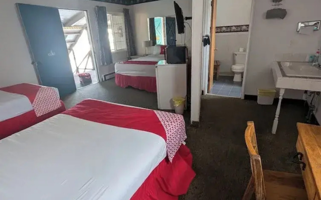 Silver Spur Motel