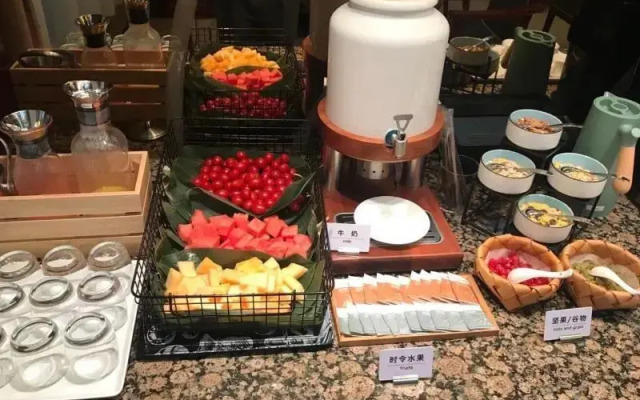 GreenTree Inn Beijing Lin Cui Road Business